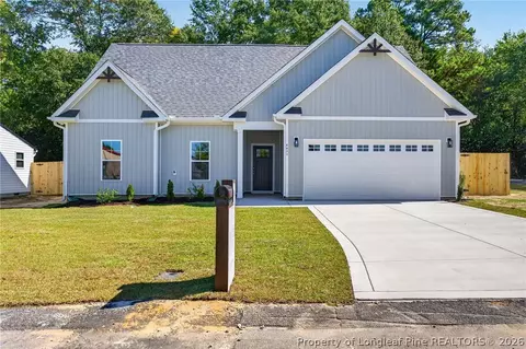 5671 Wiggins Dr, Fayetteville, NC 28306