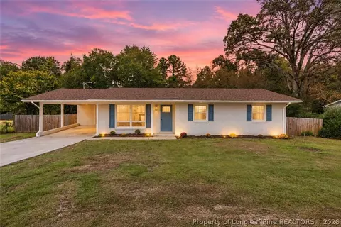 7556 Decatur Dr, Fayetteville, NC 28303