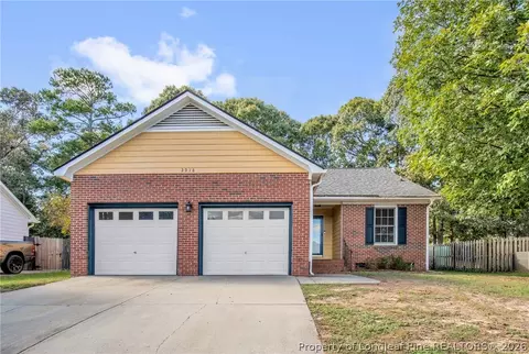 2918 Coachway Dr, Fayetteville, NC 28306
