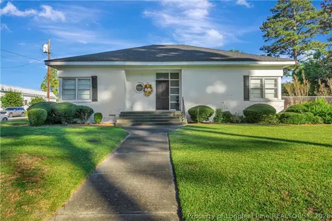 2004 N Walnut St, Lumberton, NC 28358