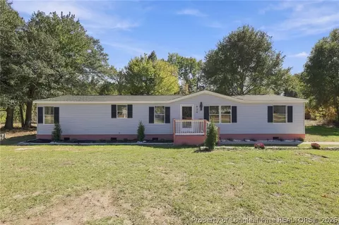 824 Shaker Town Rd, Fayetteville, NC 28312