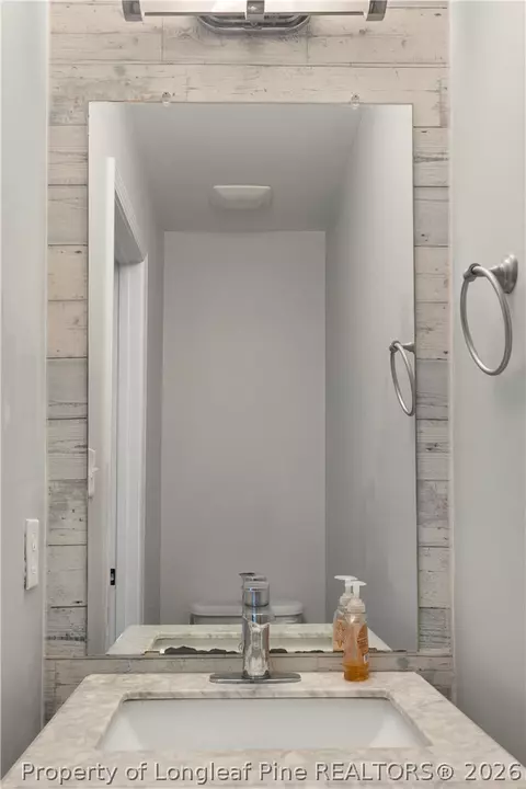 Bath - 202 Lennox Loop, Raeford, NC 28376 photo 4 of 5
