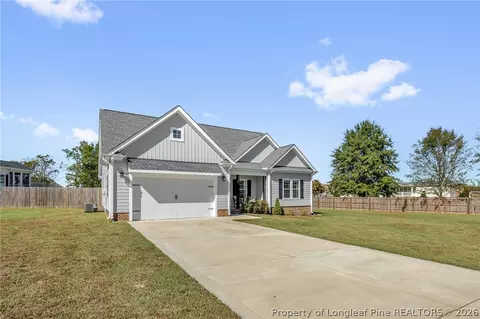 131 Crownview Ln, Dunn, NC 28334 photo 2