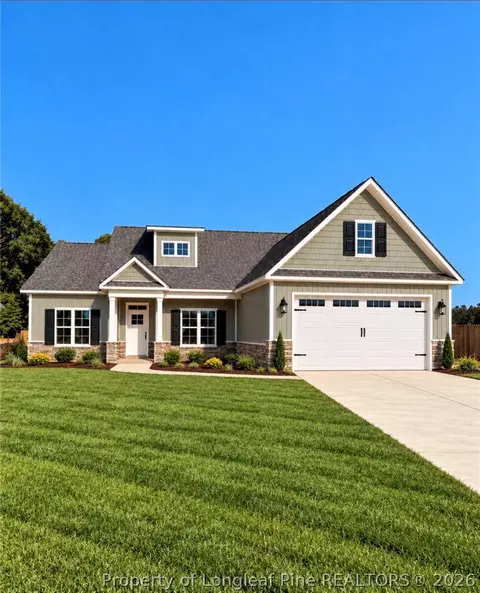 4741 Slew Dr, Hope Mills, NC 28348