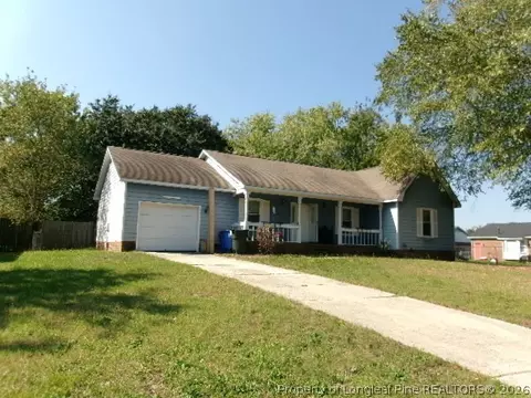 1870 Windlock Dr, Fayetteville, NC 28304