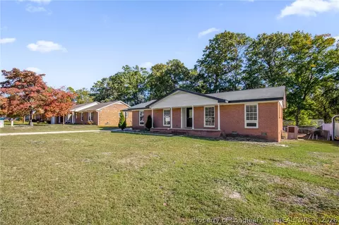 215 Haverhill Dr, Fayetteville, NC 28314
