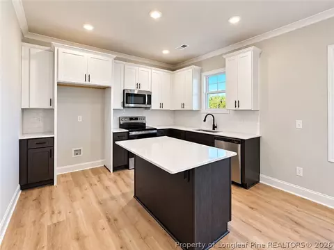 Kitchen - 20 Evelene Way, Clinton, NC 28328 photo 2 of 4