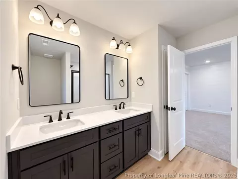 Bath - 20 Evelene Way, Clinton, NC 28328 photo 1 of 5