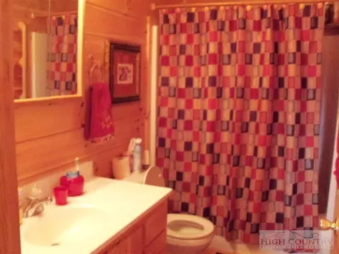 180 Overlook Dr, Crumpler, NC 28617 photo 7