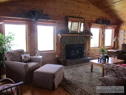180 Overlook Dr, Crumpler, NC 28617 photo 13