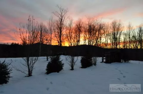 180 Overlook Dr, Crumpler, NC 28617 photo 17