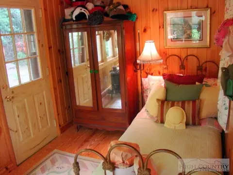 3664 Wildcat Rd, Deep Gap, NC 28618 photo 5