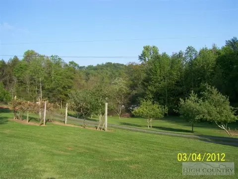3664 Wildcat Rd, Deep Gap, NC 28618 photo 22