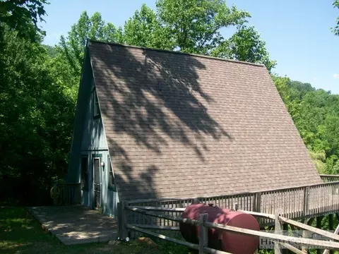 142 Tinys Mountain Dr, Deep Gap, NC 28618 photo 1