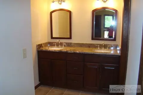 665 Eagle Dr, Boone, NC 28607 photo 3