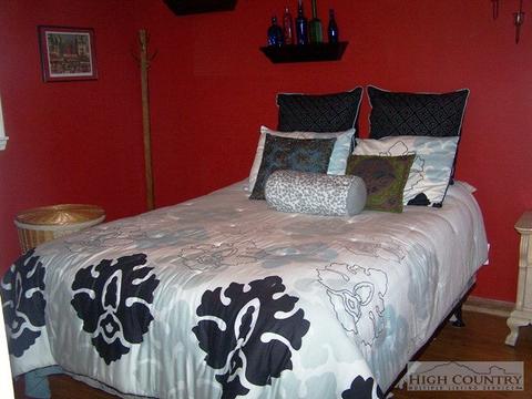 235 Elk Creek Rd, Deep Gap, NC 28618 photo 6