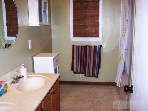 235 Elk Creek Rd, Deep Gap, NC 28618 photo 8