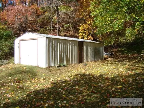 135 Ivy Ridge Rd, Deep Gap, NC 28618 photo 5