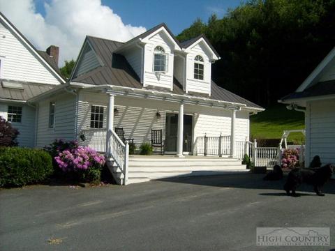 334 Old Hampton Rd, Boone, NC 28607 photo 9