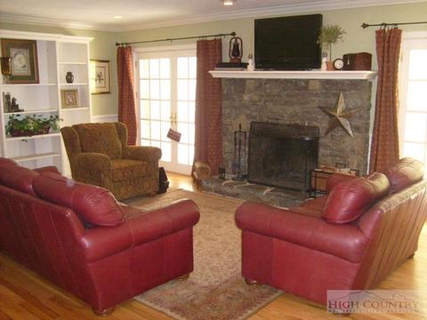 334 Old Hampton Rd, Boone, NC 28607 photo 16