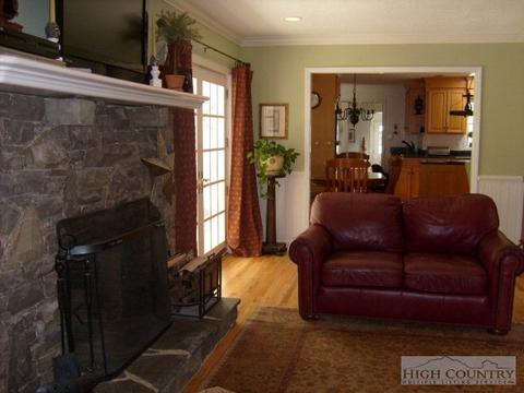 334 Old Hampton Rd, Boone, NC 28607 photo 17