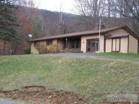 131 Eagle Ridge Dr, Vilas, NC 28692 photo 1