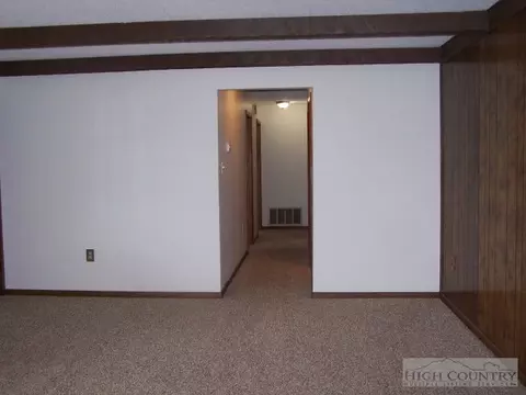 131 Eagle Ridge Dr, Vilas, NC 28692 photo 5