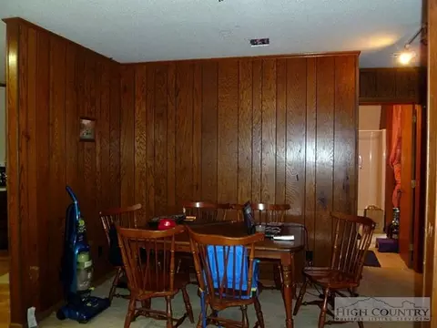 131 Crestview Ln, Boone, NC 28607 photo 4
