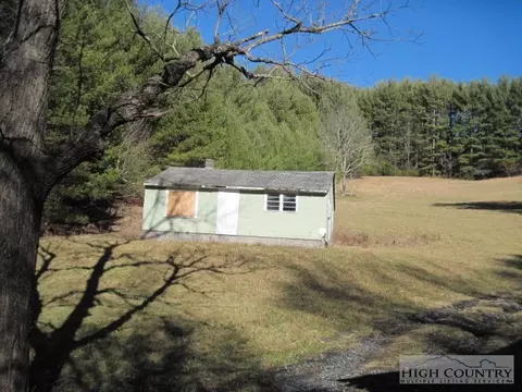 958 Deep Ford Rd # C, Lansing, NC 28643 photo 2