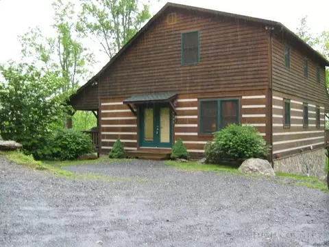 689 Willow Mount Dr, Vilas, NC 28692 photo 1