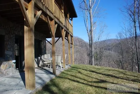 689 Willow Mount Dr, Vilas, NC 28692 photo 7