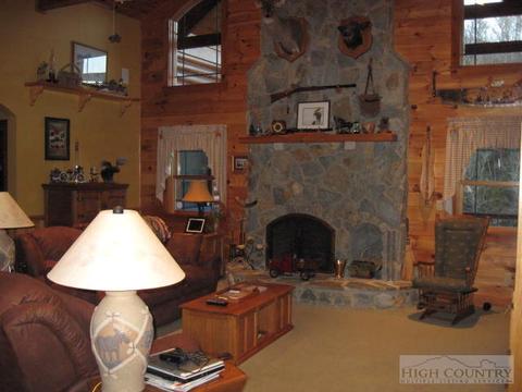 354 Old Chigger Ln, Boone, NC 28607 photo 9