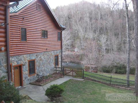 354 Old Chigger Ln, Boone, NC 28607 photo 8