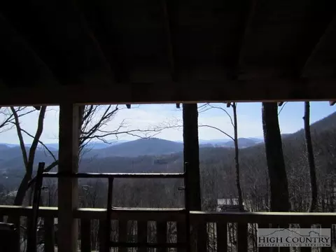 538 Tomahawk Dr, Todd, NC 28684 photo 1