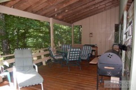 335 Jack Pine Loop, Newland, NC 28657 photo 11