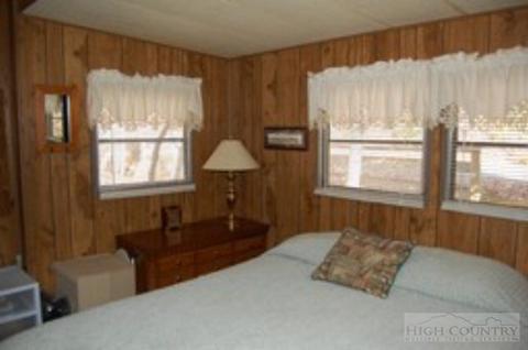 335 Jack Pine Loop, Newland, NC 28657 photo 5