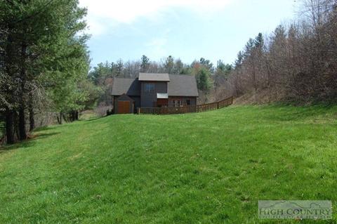 170 Brady Ln, Deep Gap, NC 28618 photo 2