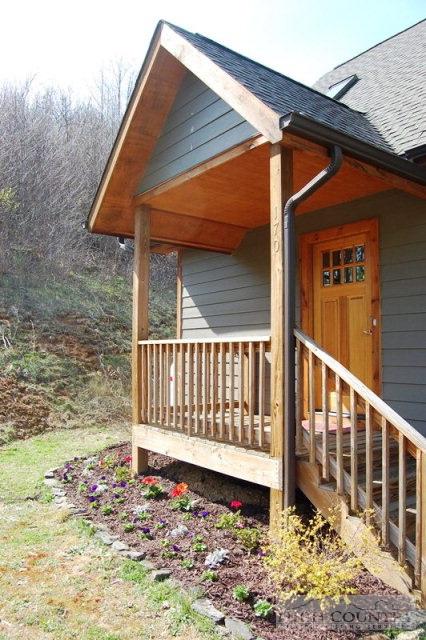170 Brady Ln, Deep Gap, NC 28618 photo 8