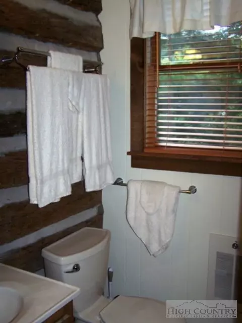 336 Hidden Mountain Ln, Crumpler, NC 28617 photo 14