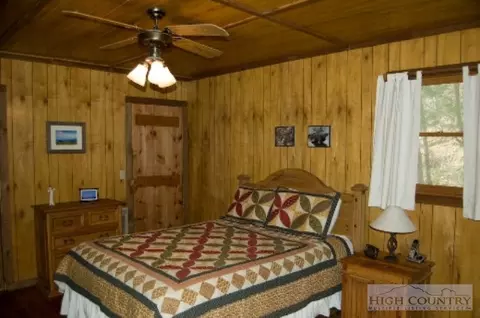 336 Hidden Mountain Ln, Crumpler, NC 28617 photo 13