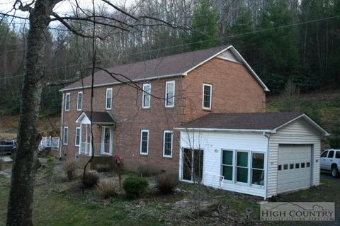 317 Dillard Dr, Jefferson, NC 28640 photo 1