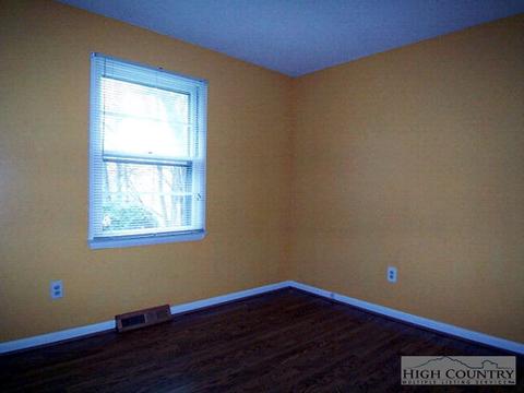 770 Queen St, Boone, NC 28607 photo 6