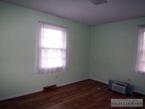 770 Queen St, Boone, NC 28607 photo 7