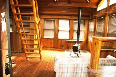 470 Hemlock Loop, Newland, NC 28657 photo 2
