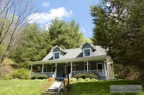 766 Big Windfall Rd, Lansing, NC 28643 photo 5