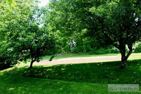 164 Hampton Rd, Boone, NC 28607 photo 8