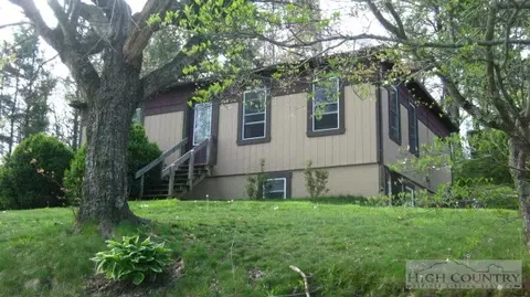 164 Hampton Rd, Boone, NC 28607 photo 2