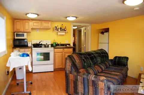 164 Hampton Rd, Boone, NC 28607 photo 6