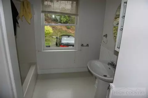 449 Algonquin Dr, Boone, NC 28607 photo 10