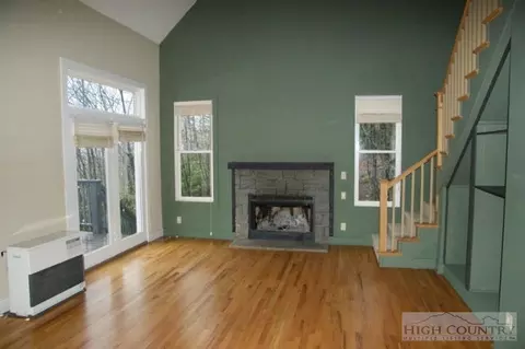 449 Algonquin Dr, Boone, NC 28607 photo 2
